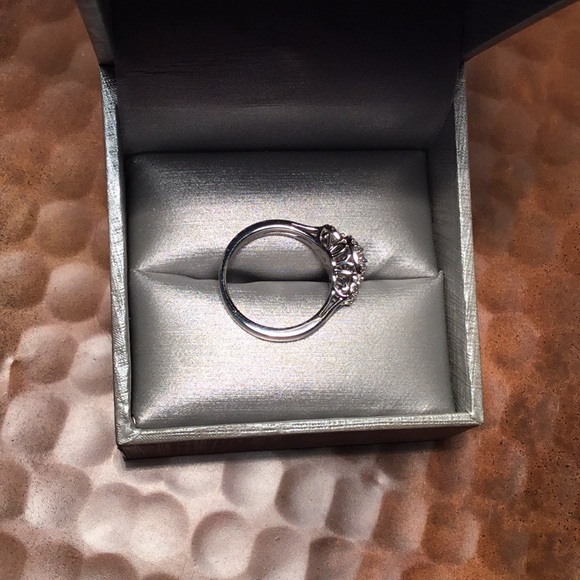 Beautiful! Diamond Engagement or just because Ring - Picture 5 of 7